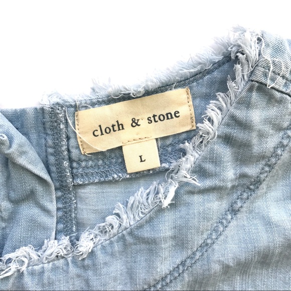 CLOTH & STONE Soft Chambray Polka Dot Button Up - Picture 4 of 7